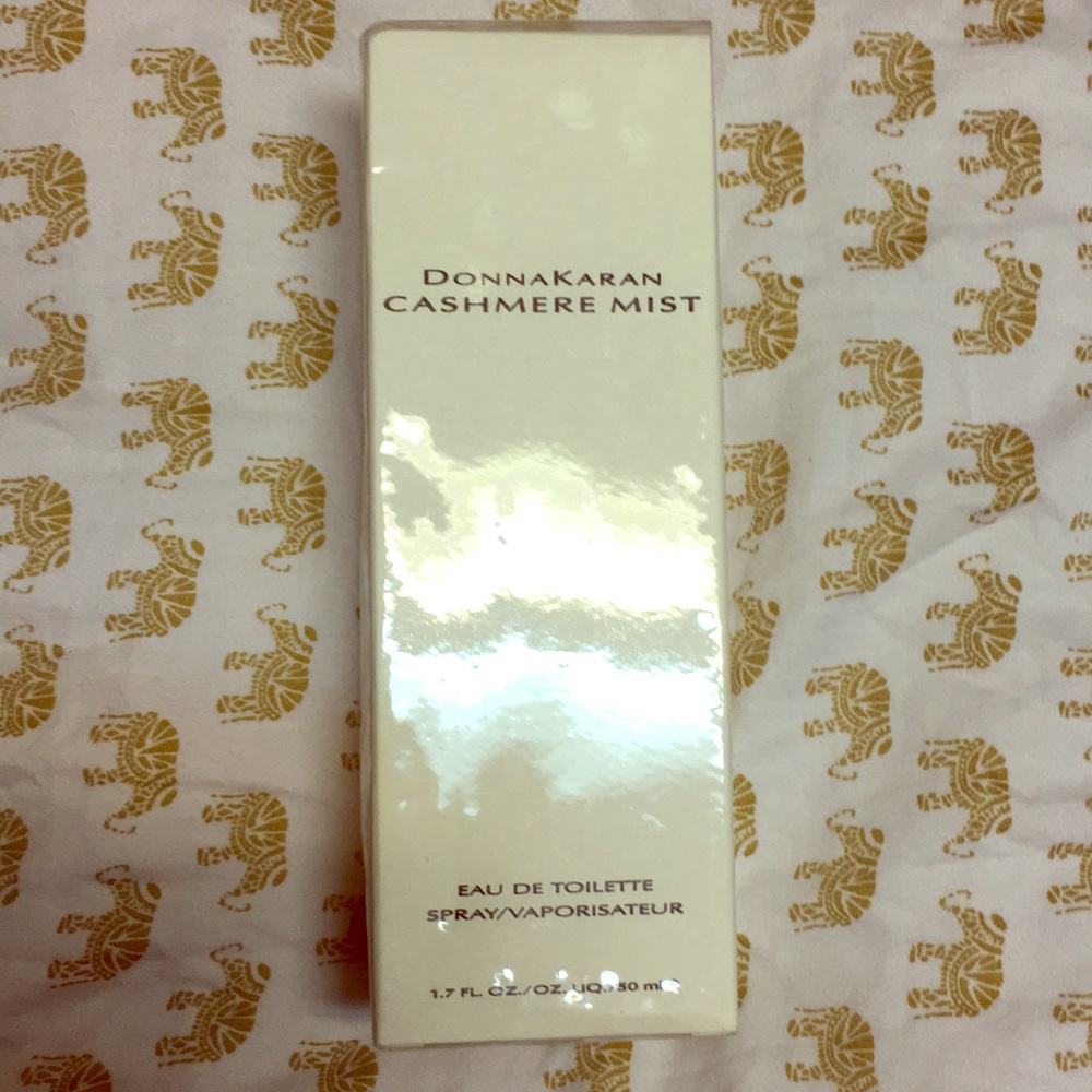 Donna Karan Cashmere Mist Perfume